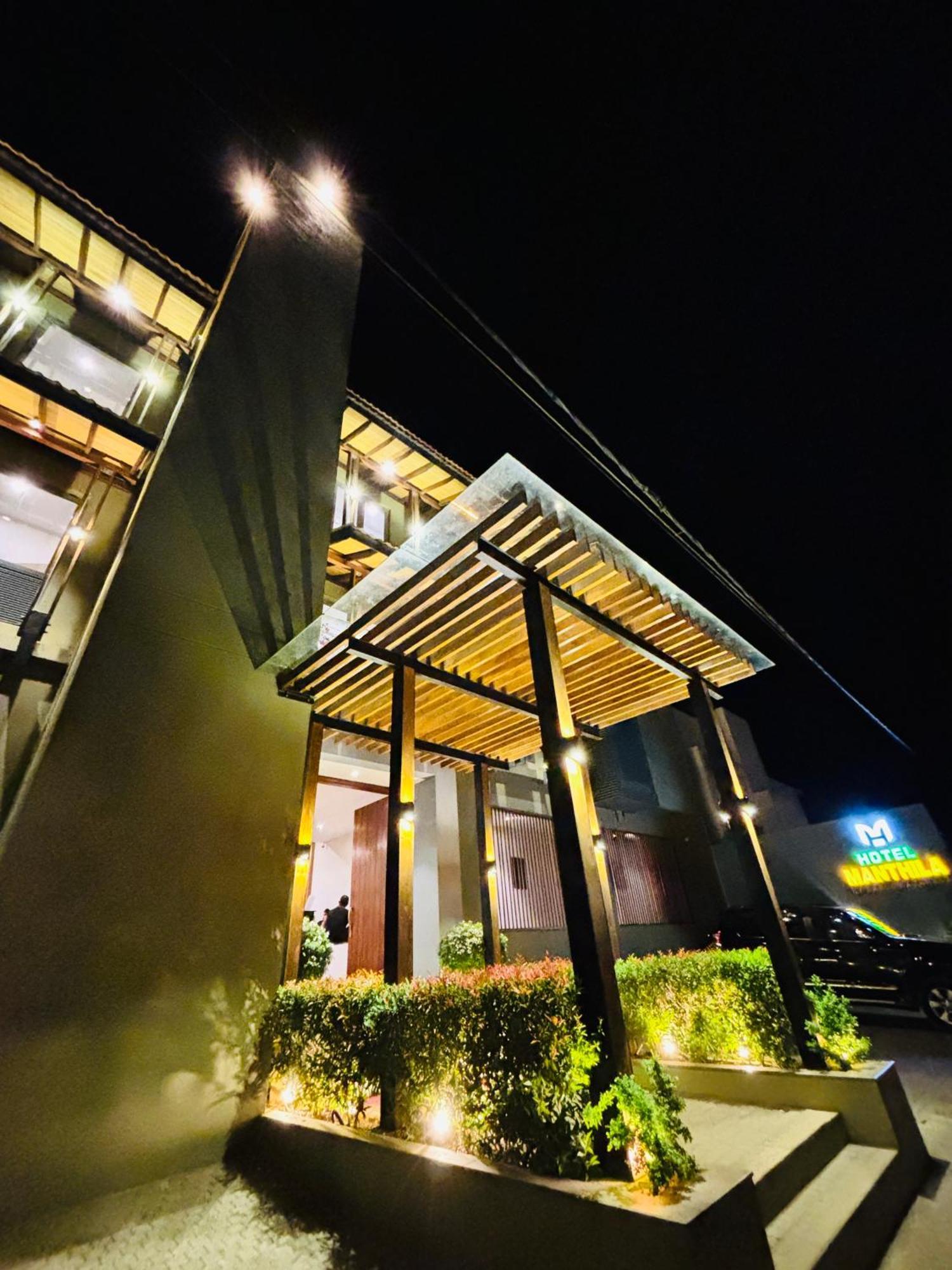 Manthila Hotel Анурадхапура Екстериор снимка