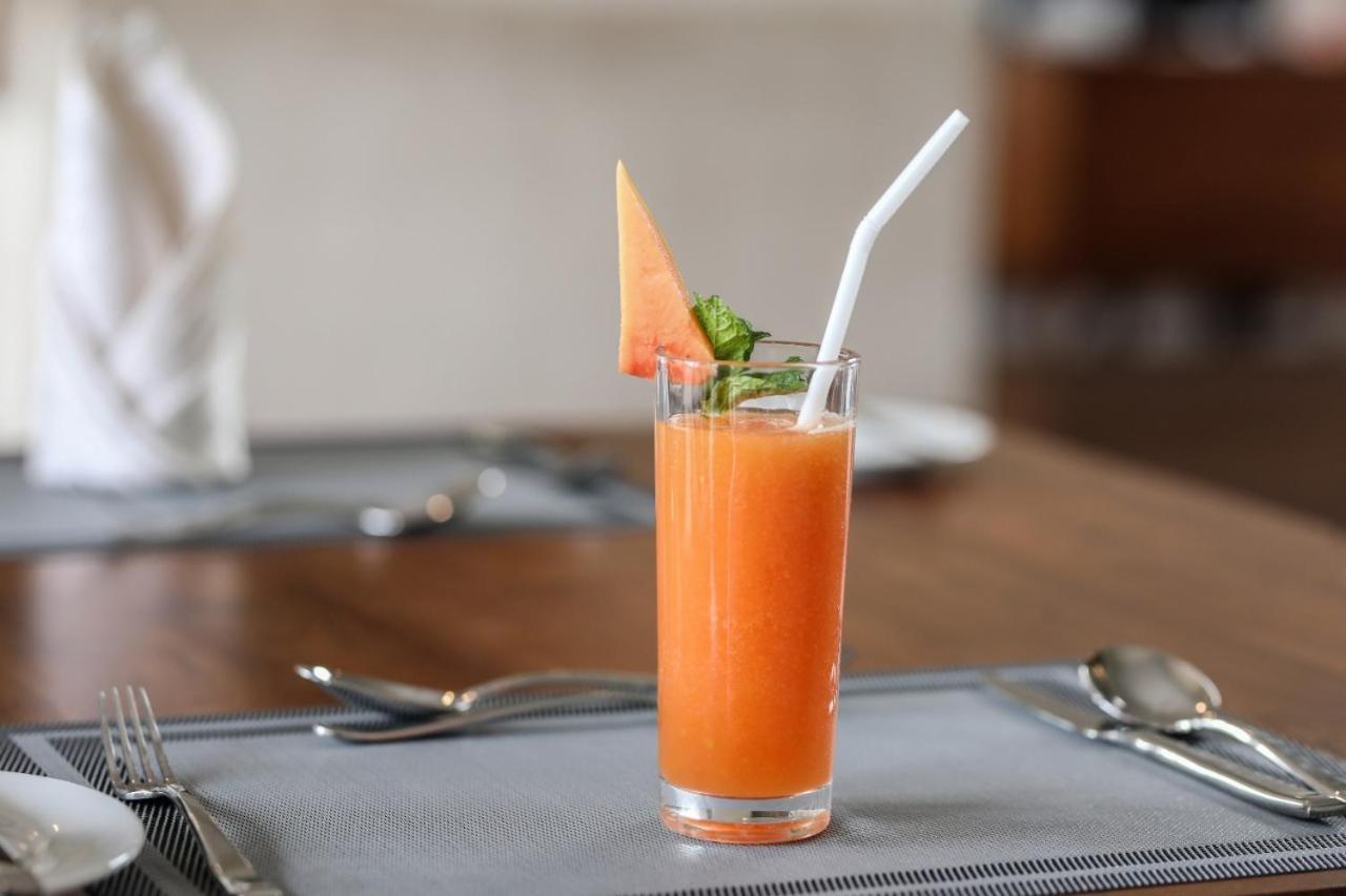 Manthila Hotel Анурадхапура Екстериор снимка